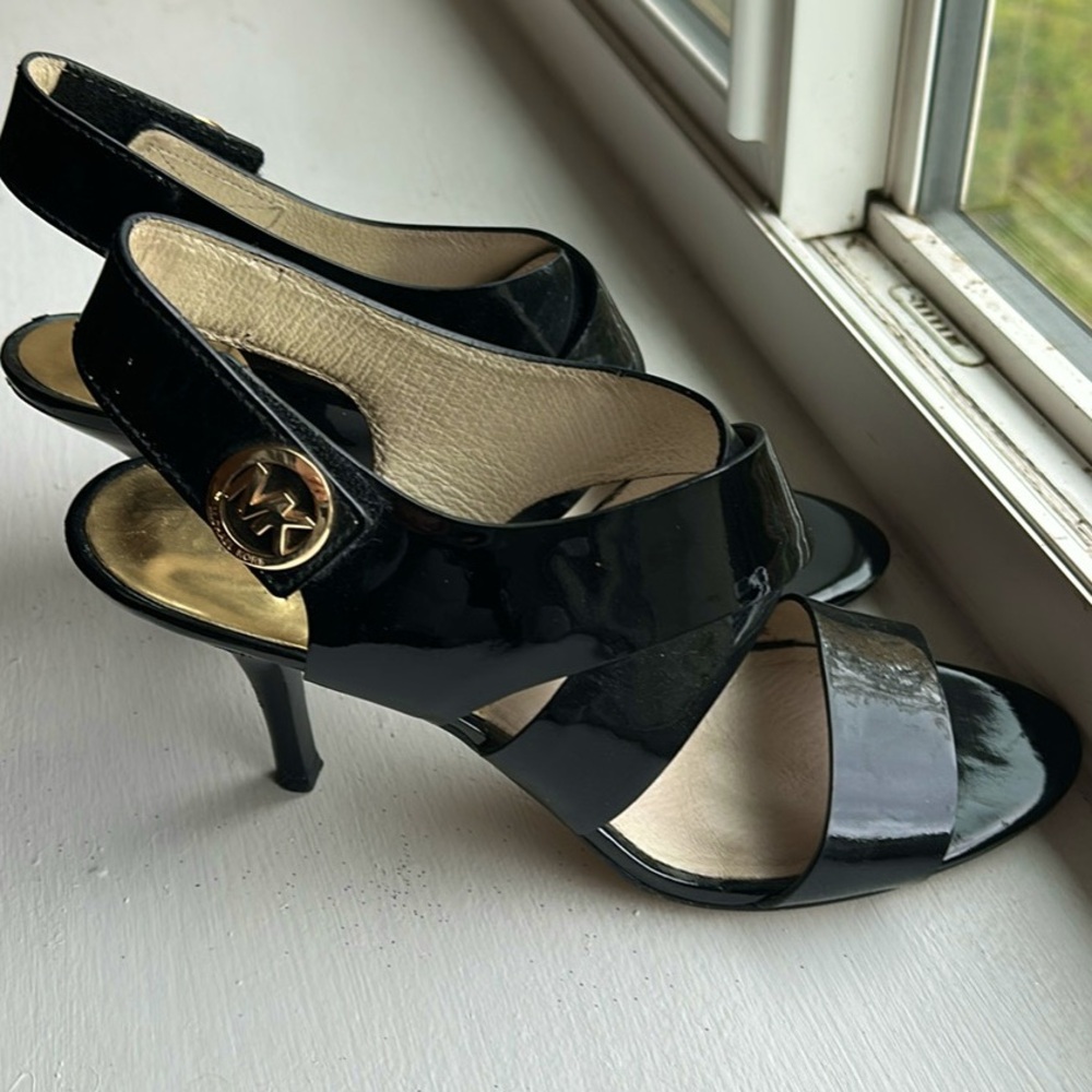 MICHAEL KORS heels size 8